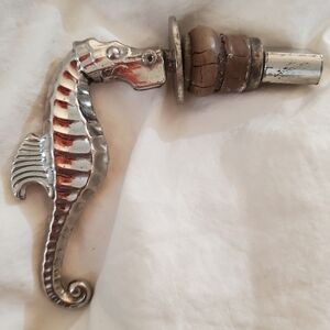 Vintage Seal Horse Aluminum Bottle stopper